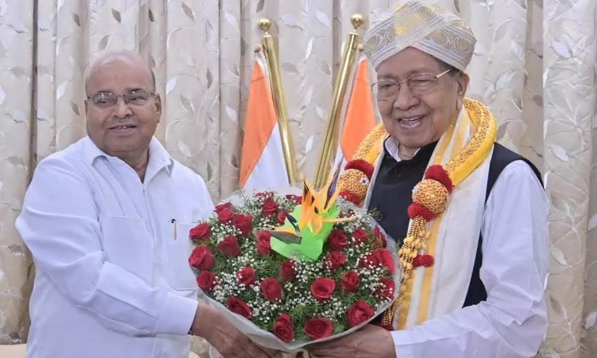 Governor Biswabhusan Harichandan paid a couresy visit to Karnataka Governor Thawar Chand Gehlot at Raj Bhavan in Bengaluru on Sunday