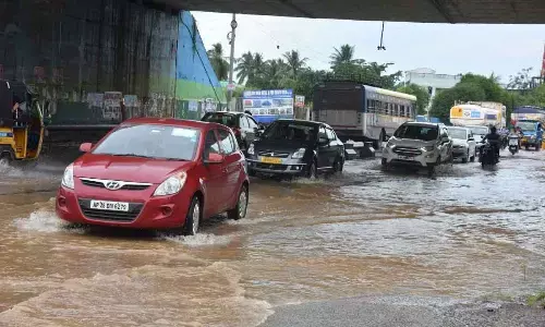 Closure of bridge causes hardship to commuters