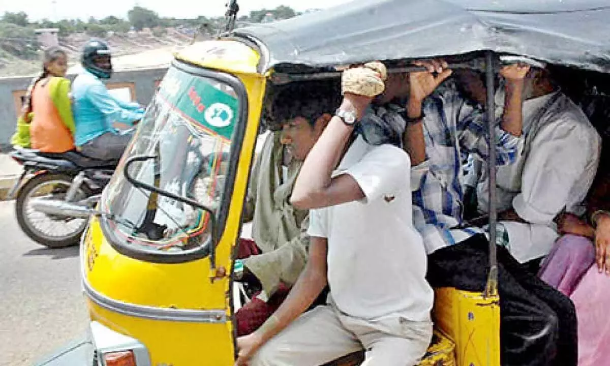 Share autos throw passengers’ safety to winds