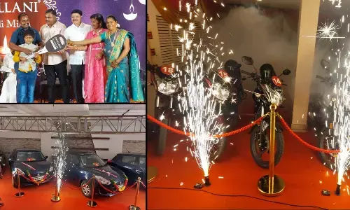 Jayanthi Lal Chayanthi, is the owner of the popular Jewellery chain has showered expensive gifts to his employees, such as cars &bikes