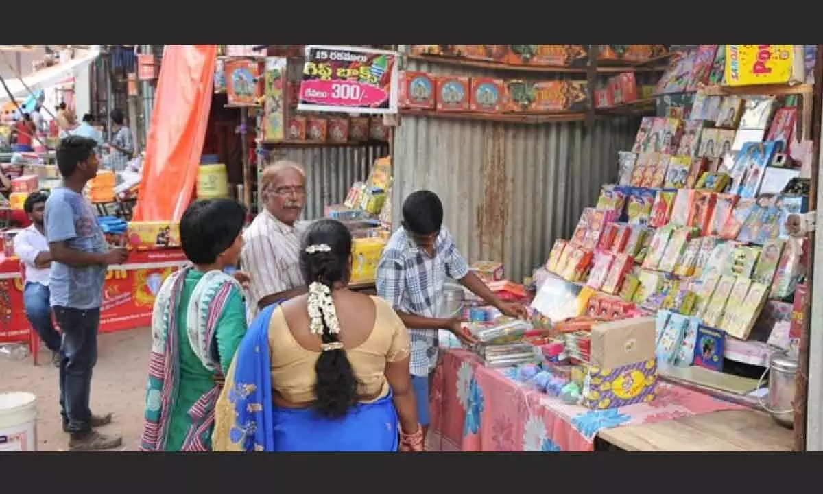 Hyderabad: City Police to issue licence to firecrackers shops