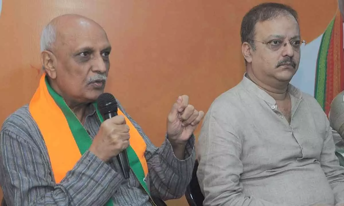 Former chief secretary and BJP leader  I Y R Krishna Rao along with party leaders addresses a press conference at BJP state office in Vijayawada on Friday
