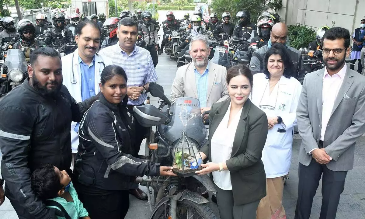 Tamil Nadu Couple Rides Bike 18,000 Kilometres To Raise Awareness Of Breast Cancer