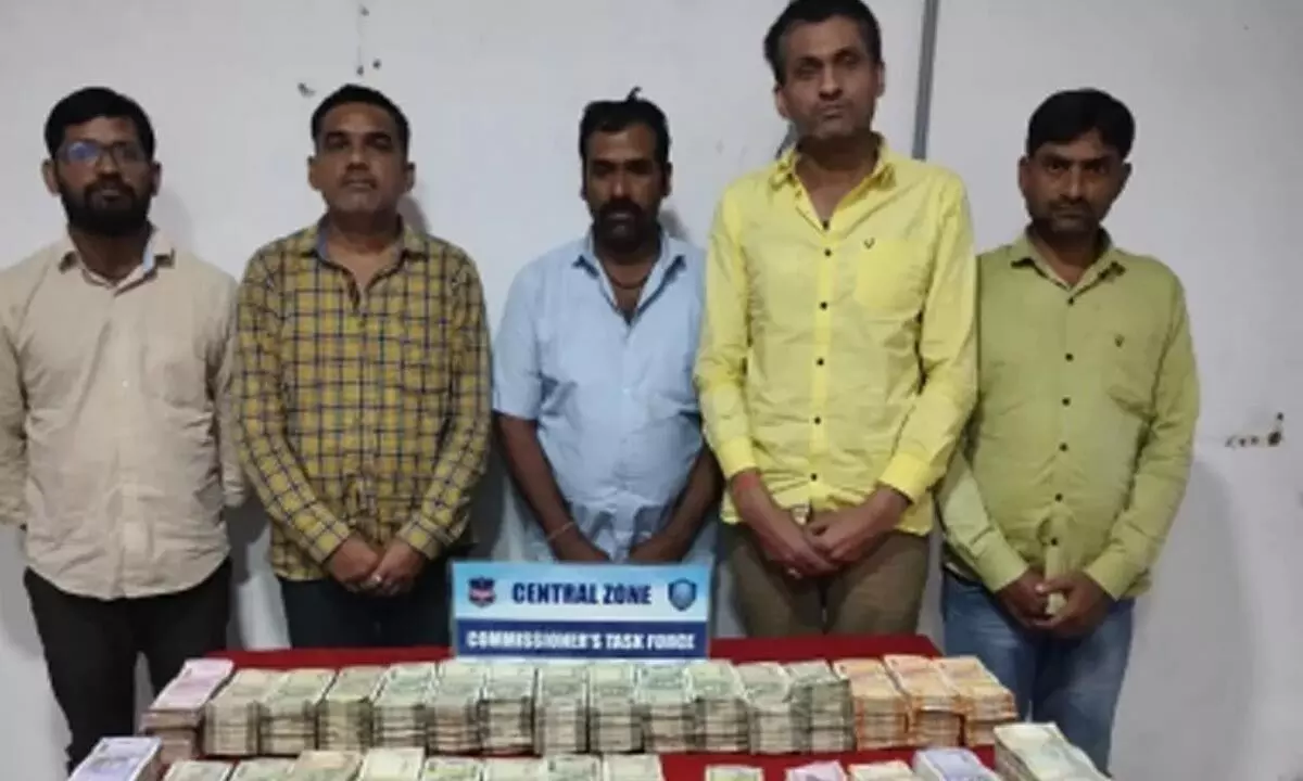 Hawala racket busted in Hyderabad, Rs 63L seized