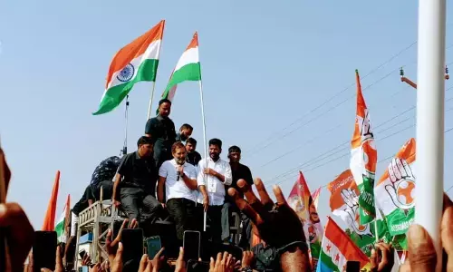 Rahul Gandhi receives grand welcome in Telangana