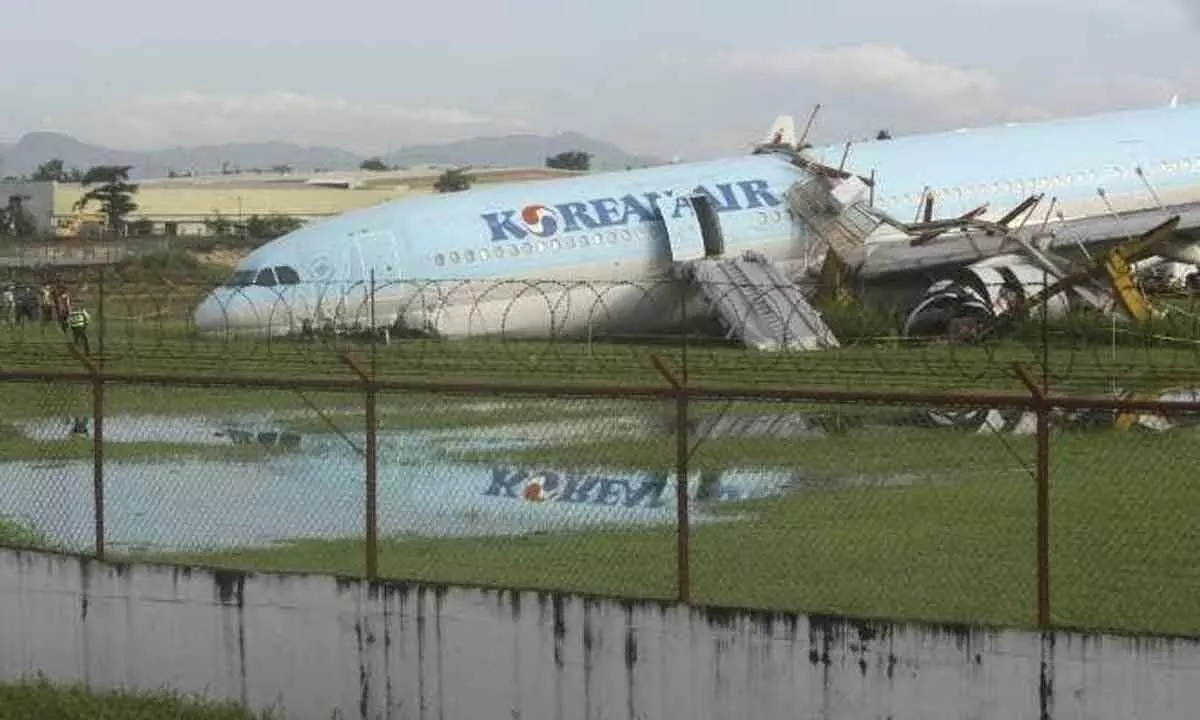 Korean Air plane overshoots runway in Philippines airport