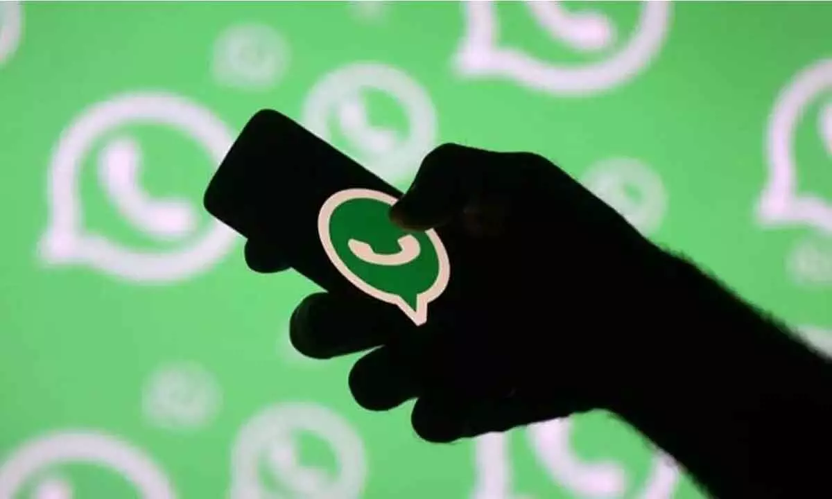 WhatsApp outage outrages netizens