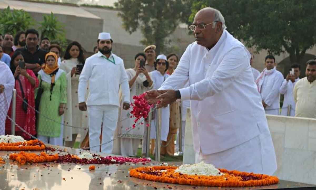 Kharge To Take Charge As Cong Chief, Pays Tributes To Mahatma Gandhi