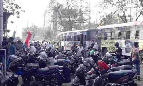 Hyderabad: A chaos called Mehdipatnam-Tolichowki stretch