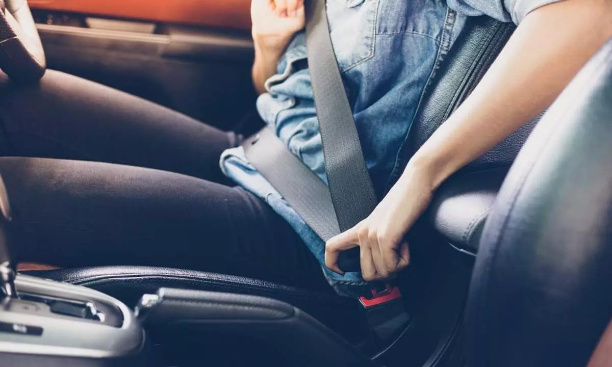 Starting from 1st November, Not Wearing Seat Belt is Punishable Offence in Mumbai