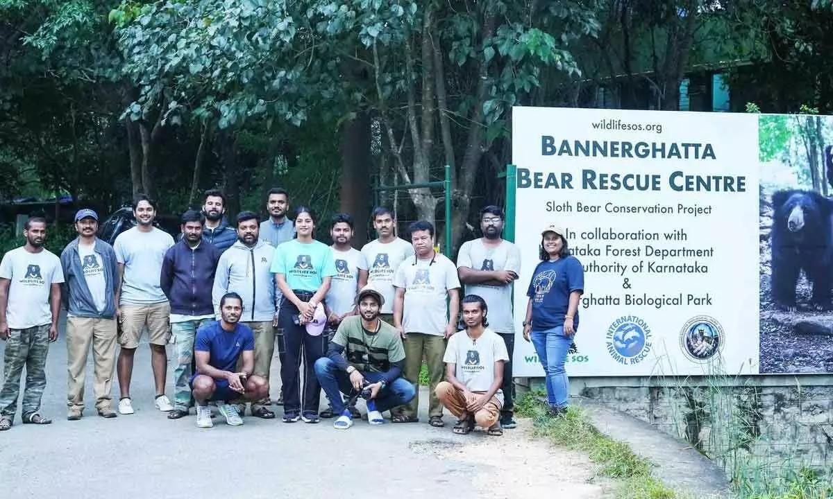 Telugu Actress Abhignya visits rescued sloth bears in Bannerghatta