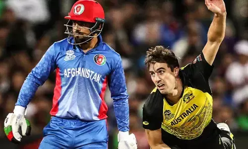 Australia now need England to lose their final Super 12 game