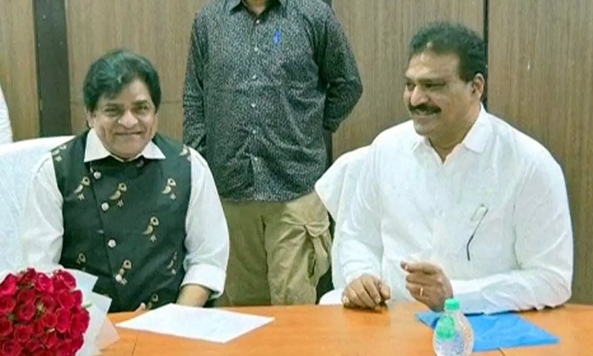Tollywood actor Ali takes charge as chairman of AP Electronic Media Advisor
