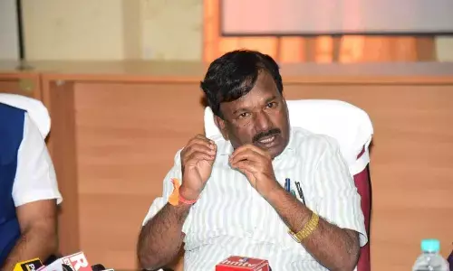 Union Minister of State for Social Justice and Empowerment A. Narayana Swamy addressing press conference in Kadapa  on Tuesday