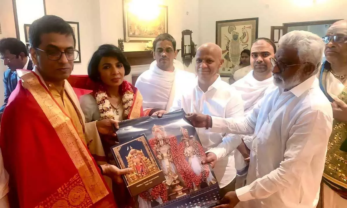 TTD Chairman YV Subba Reddy and Executive Officer AV Dharma Reddy made a courtesy call on Chief Justice of India (CJI) DV Chandrachud in New Delhi on Wednesday after he was sworn in. They are seen presenting TTD calendar and a memento to the new CJI.