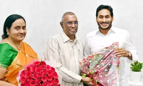 Kommineni Srinivasa Rao who was newly elected as the Chairman of Andhra Pradesh Press Academy met the CM YS Jagan Mohan Reddy