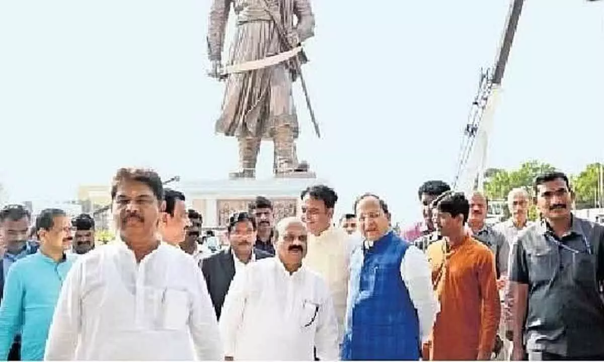 Chief Minister Basavaraj Bommai, BJP general secretary and Karnataka in-charge Arun Singh, and ministers inspect preprations for the unveiling of Nadaprabhu Kempegowda’s statue at KIA in Bengaluru
