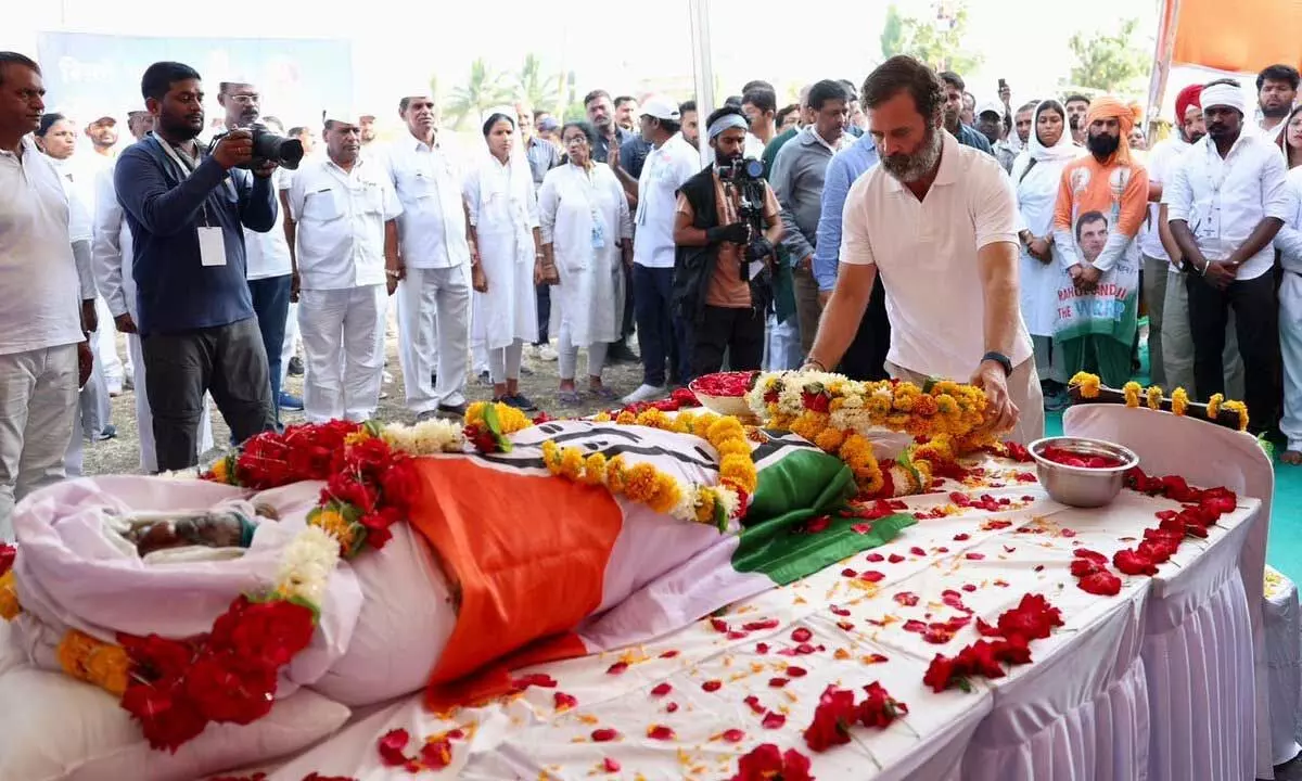 Maha: BJY marcher killed in road accident; Rahul mourns