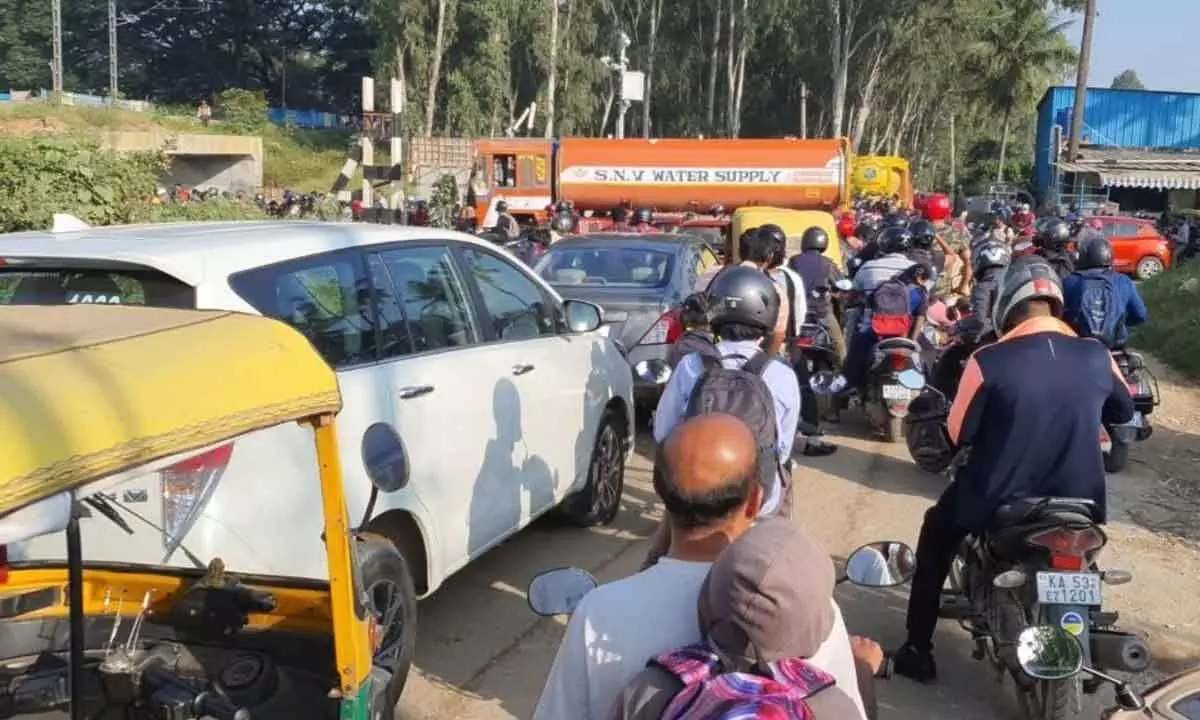 Kiran Mazumdar Shaw, Mohandas Pai express concern over continuing traffic congestion