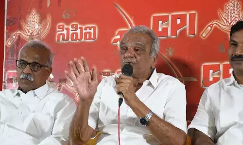 Modi govt planning to privatise SCCL, says CPI leader
