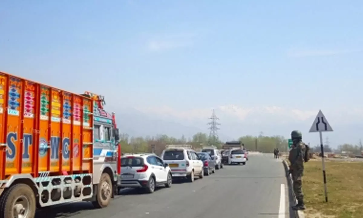 Jammu-Srinagar highway temporarily closed
