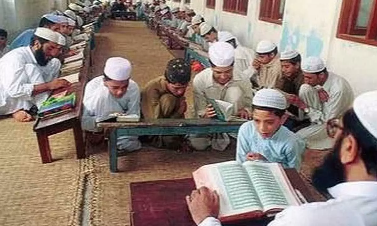Students At Islamic School In Kerala Set Example By Learning Sanskrit