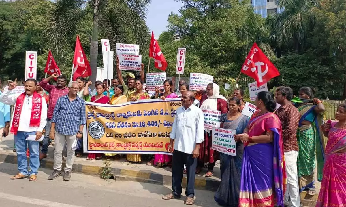 Provide better wages, DA; Rly contract workers demand