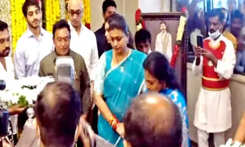 RK Roja Pays tribute to Superstar Krishna, says he is wonderful person