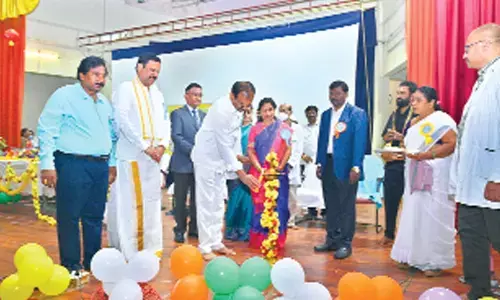 Tirupati MLA Bhumana Karunakar Reddy and Mayor Dr R Sirisha inaugurating a meeting organised on the occasion of the World COPD Day in Tirupati on Wednesday. TTD Trust Board member Pokala Ashok Kumar,  DM & HO Dr U Sreehari, Dr Nageswar Rao, Dr S Subba Rao and others are seen.