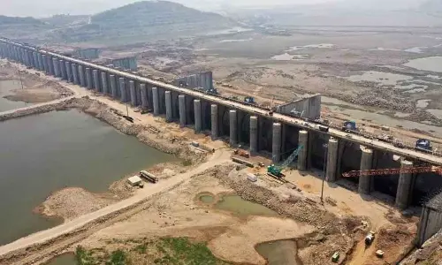 Telangana, Andhra spar over Polavaram