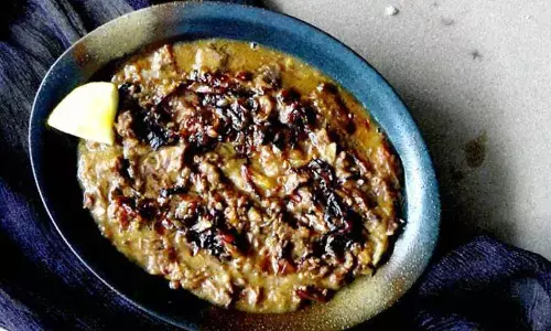 Kashmiri Harissa is an age-old traditional mutton recipe, and it is best served with Kashmiri bread Kander Czout,