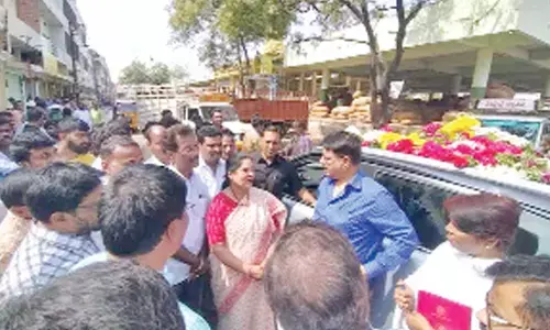 Mahboob Gunj market faces lack of basic facilities, traders hit hard