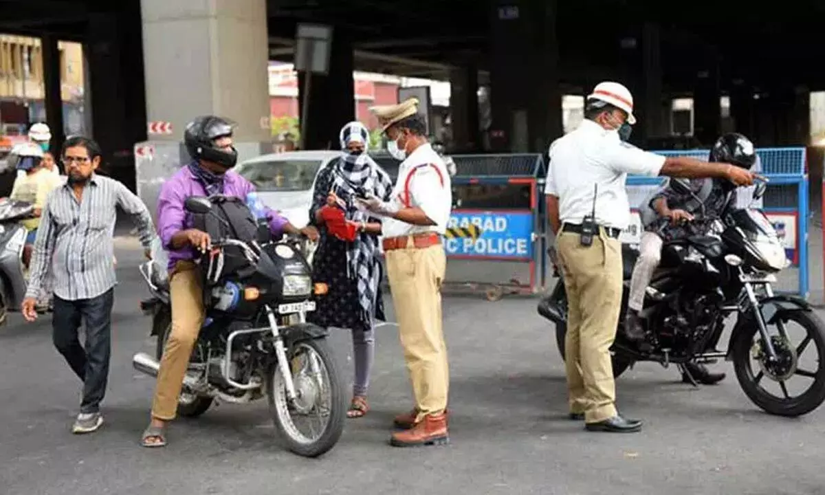 Hyderabad police have decided to act firmly against violators of traffic rules