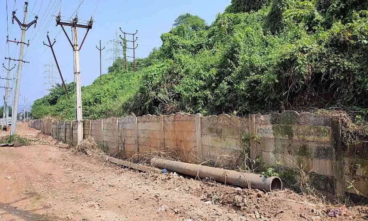 visakhapatnam-devasthanam-lands-to-be-protected-by-a-wall