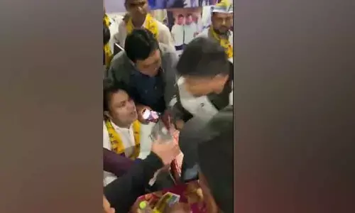 AAP MLA Gulab Singh Yadav thrashed by party workers, purportedly for selling MCD poll ticket