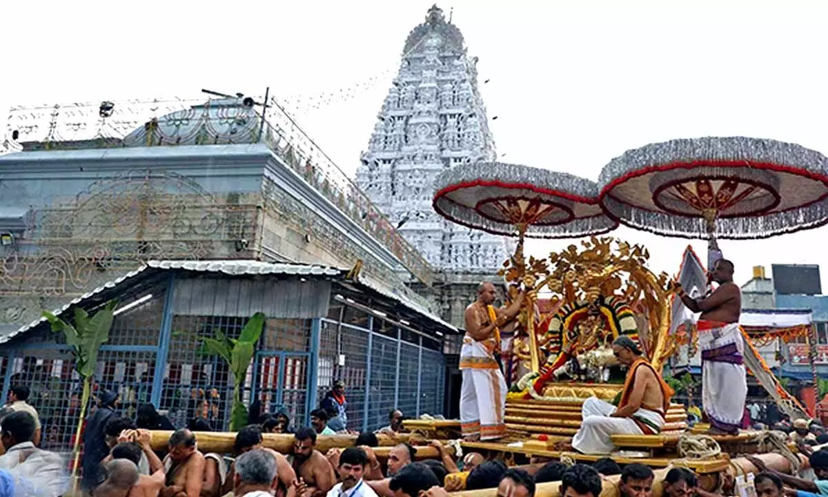 Goddess Padmavati of  Tiruchanur appeared on Kalpavriksha vehicle