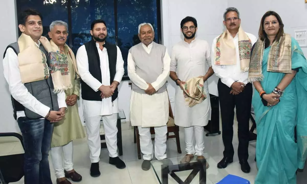 No political discussions: Thackeray Jr. after meeting Bihar CM, Deputy CM