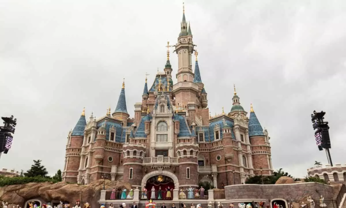 Shanghai Disneyland to reopen on Friday