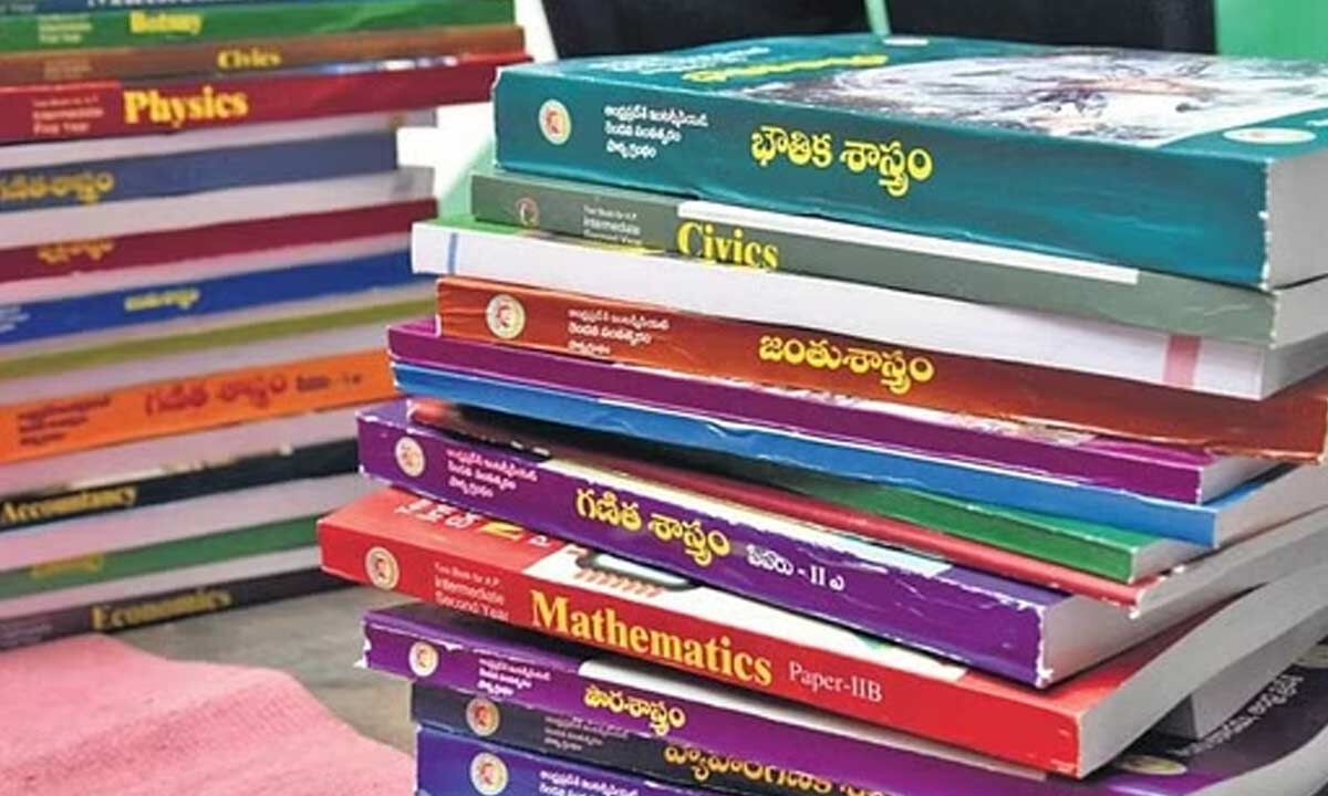 karnataka-s-private-schools-want-to-draft-their-own-textbooks