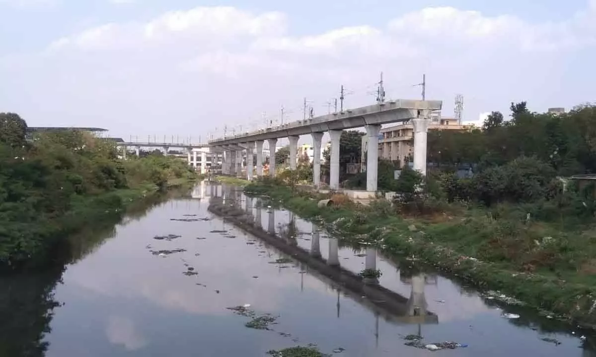 Hyderabad: Old City Metro Rail fails to gain traction