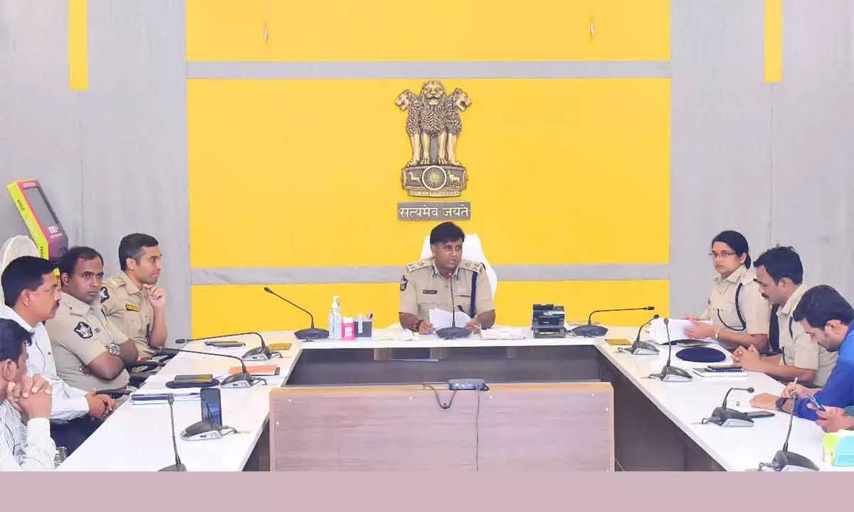 NTR district Police Commissioner Kanthi Rana Tata disclosing the details of scam to the media at CP office in Vijayawada  on Monday