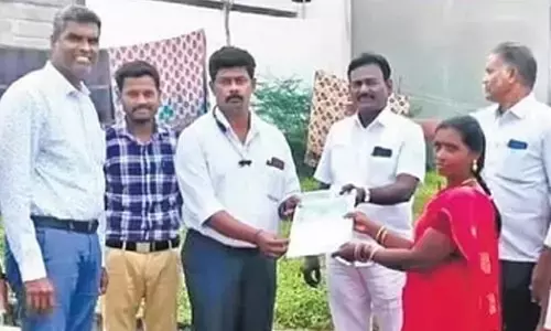 Couple Gives 1,000 Square Feet For  PHC In Tamil Nadus  Tirupattur