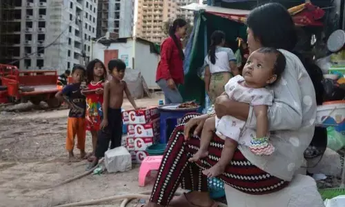 Some 460,000 people in Cambodia below poverty line due to Covid