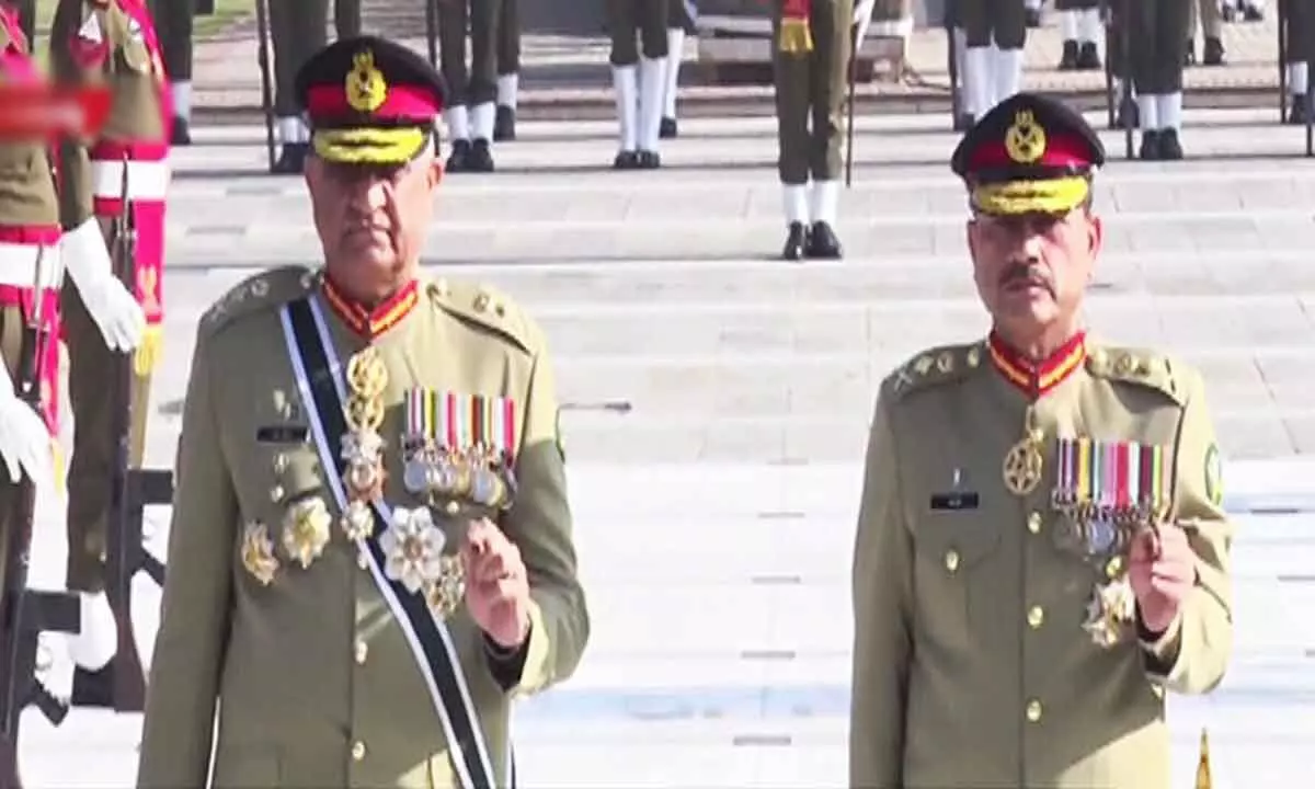Lt Gen Asim Munir takes command as Pakistans 17th Army chief