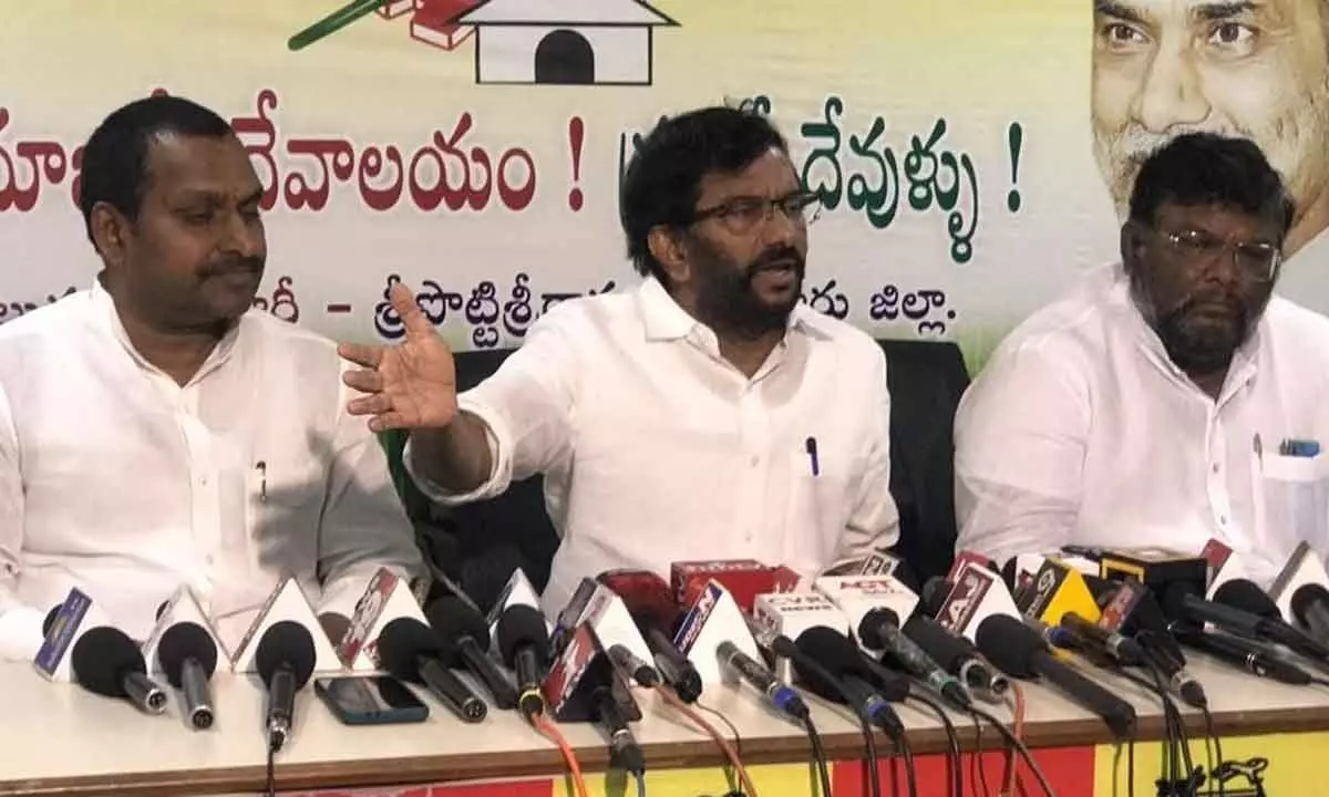 TDP politburo member Somireddy Chandramohan Reddy addressing the media  at the party office in Nellore n Thursday. Party leaders B Ravichandra and  Abdul Aziz are also seen.