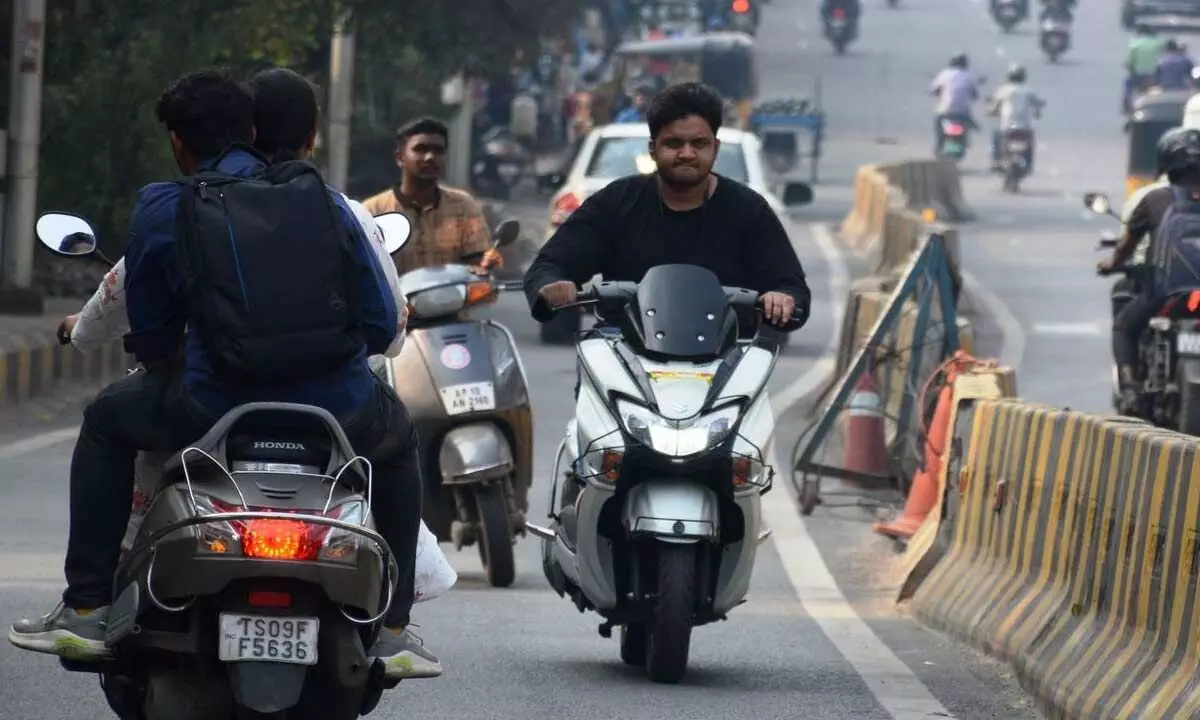 Hum nahi sudherenge! Motorists prefer to pay challans than follow rules