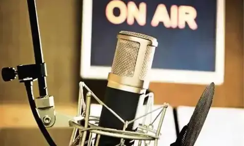 Stop playing songs glorifying drugs, FM radios told