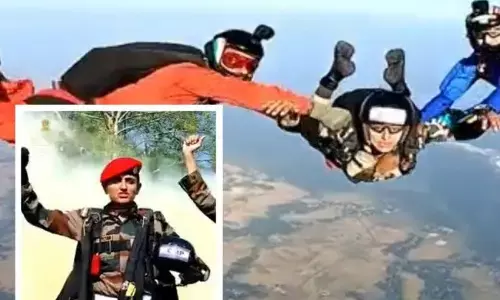 As the first female skydiver in the Indian Army, Lance Naik Manju has set the bar high. (Twitter/EasternCommand)