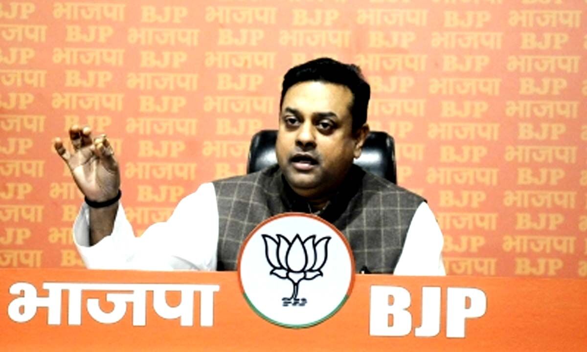 BJP slams Congress for abusing PM Modi