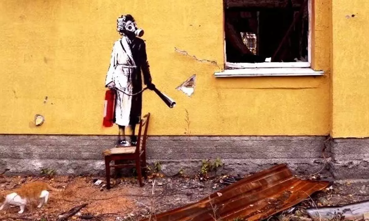 Attempt to steal Banksy mural from damaged Ukraine building foiled